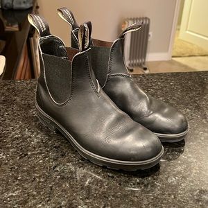 Blundstone, Unisex original pull-on boot black, Mens size 6, womens size 8.